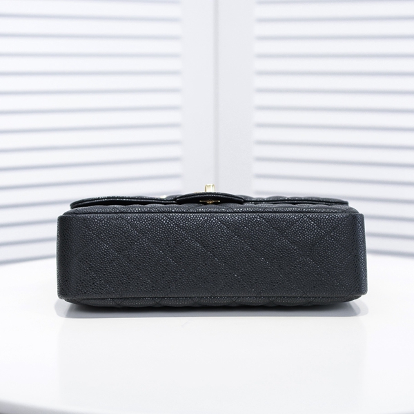 シャネルバッグ側面デザイン